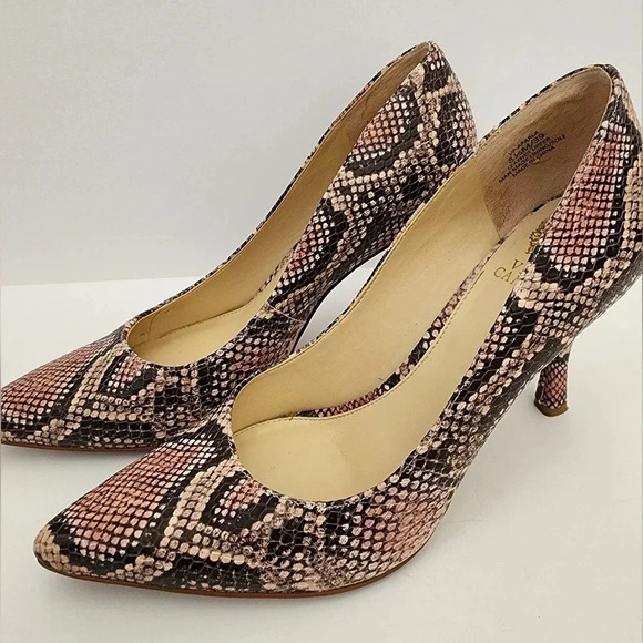 Vince Camuto Women Pointed Toe Slip On Snake Embossed Leather High Heels, sz 8.5 - Picture 4 of 16